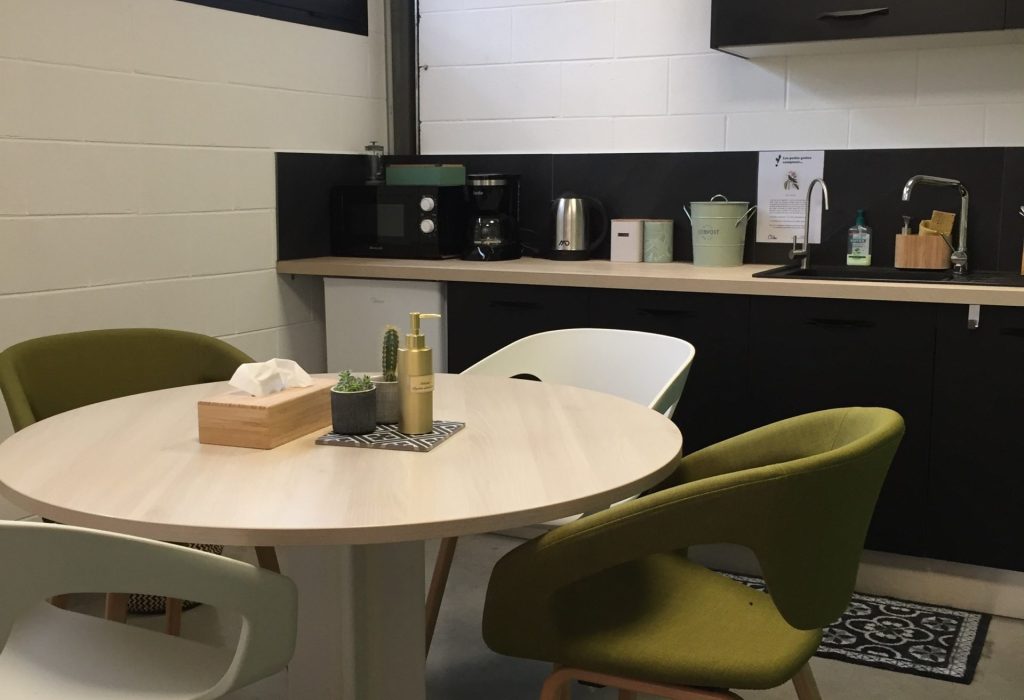 Salle de rencontre – The GreenHouse Coworking Salle de rencontre - The GreenHouse Coworking